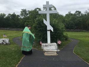 Photos of the blessing of the graves